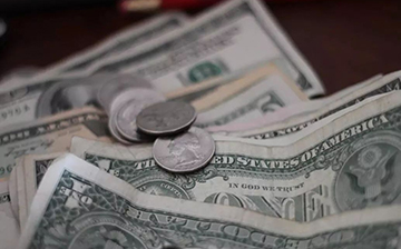 出于外汇管制,个人出入境可以携带多少现金?